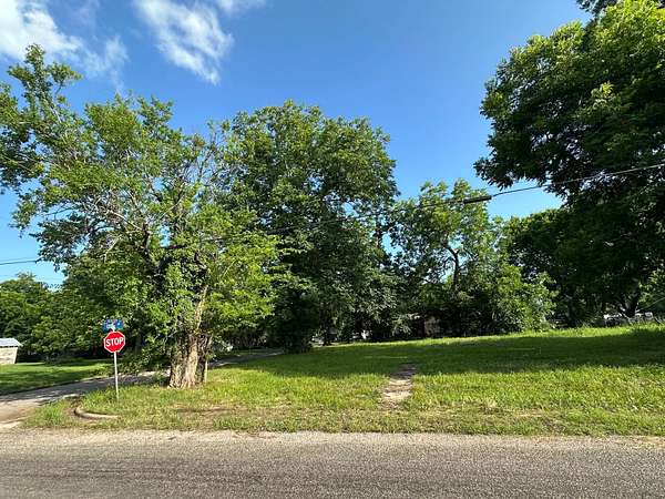 0.23 Acres of Residential Land for Sale in Clarksville, Texas