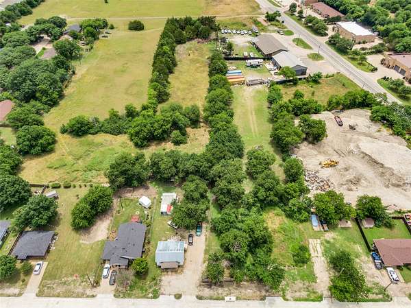1.67 Acres of Residential Land for Sale in Waxahachie, Texas