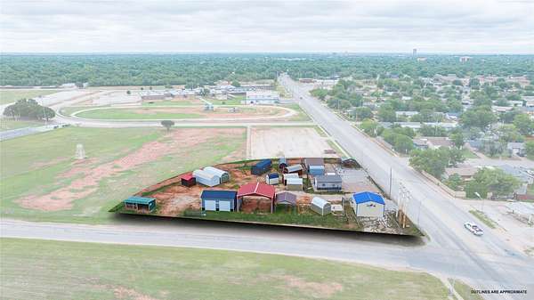 0.79 Acres of Improved Mixed-Use Land for Sale in Abilene, Texas