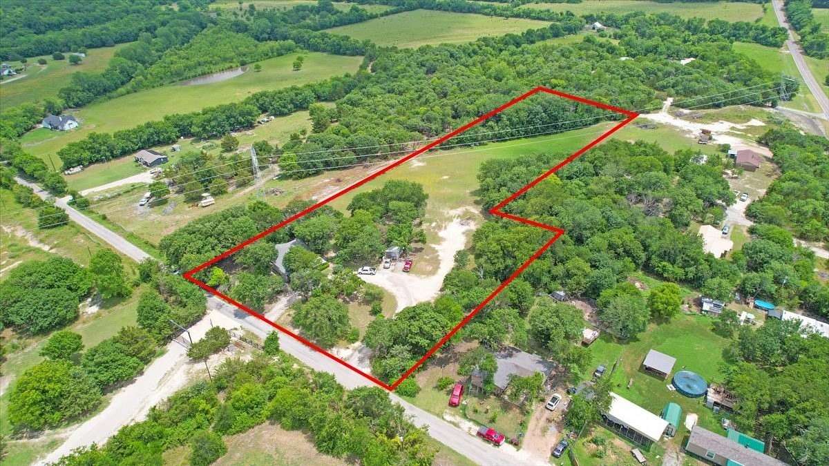 4 Acres of Land with Home for Sale in Whitewright, Texas