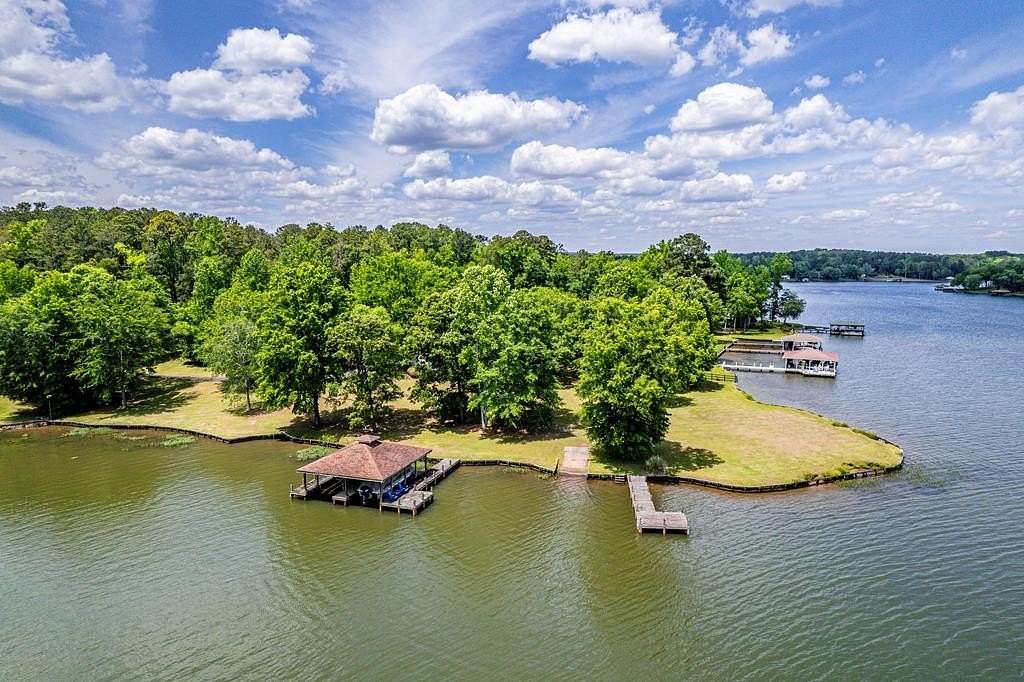 2 Acres of Residential Land for Sale in Eatonton, Georgia