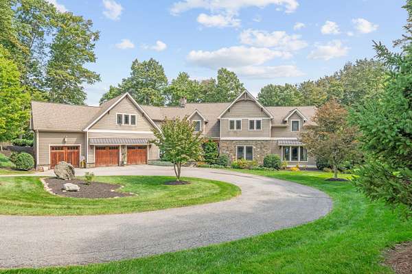 8.39 Acres of Land with Home for Sale in Bent Mountain, Virginia