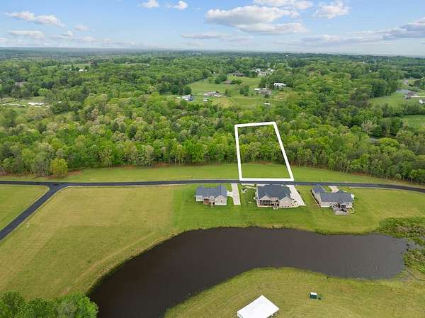 1.5 Acres of Residential Land for Sale in Crossville, Tennessee