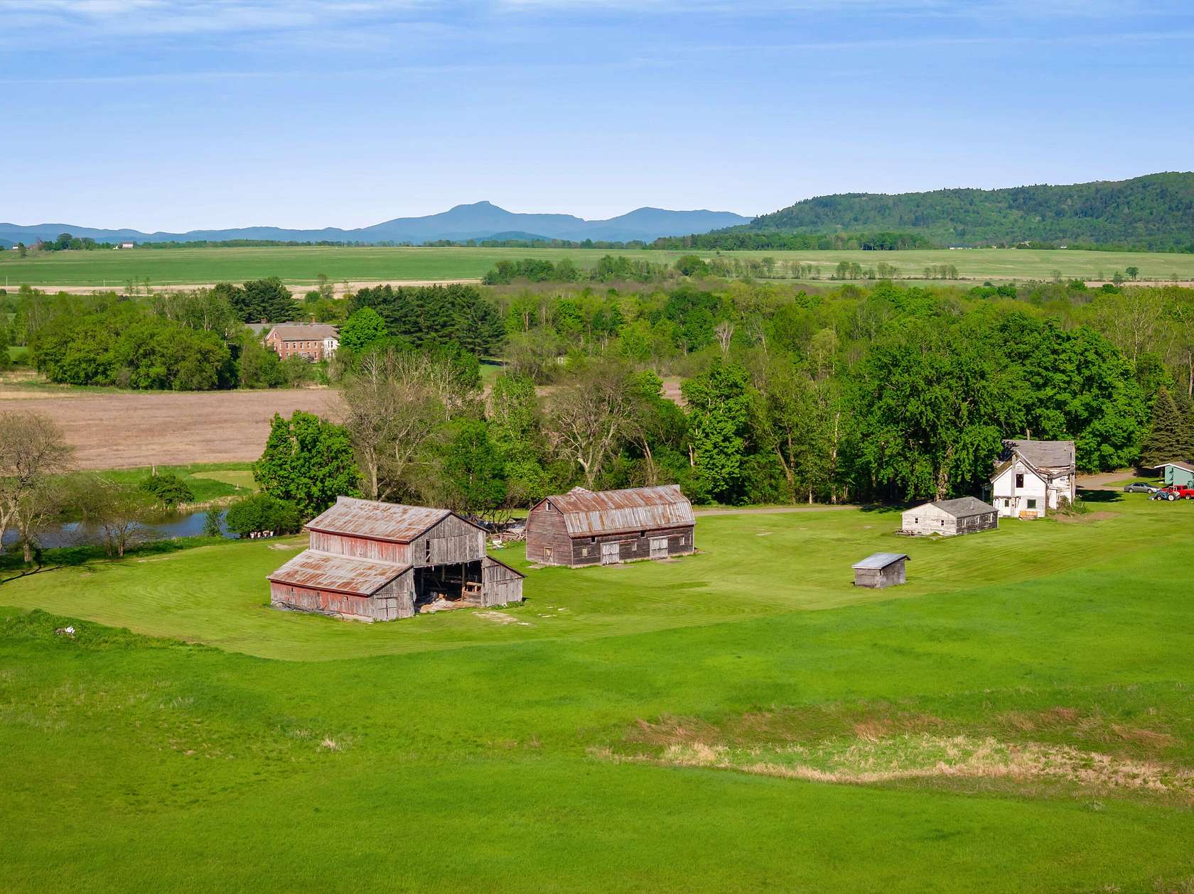 710 Acres of Agricultural Land for Sale in Essex, New York