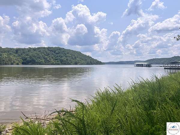 27 Acres of Recreational & Residential Land for Sale in Lincoln, Missouri