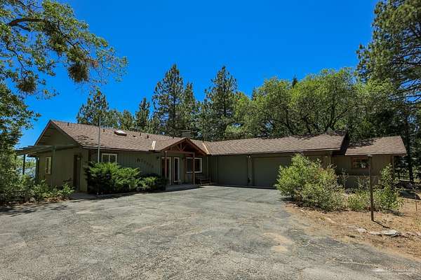 3 Acres of Land with Home for Sale in Tehachapi, California