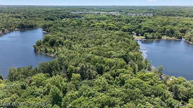 18.6 Acres of Recreational & Residential Land for Sale in Green Oak Township, Michigan