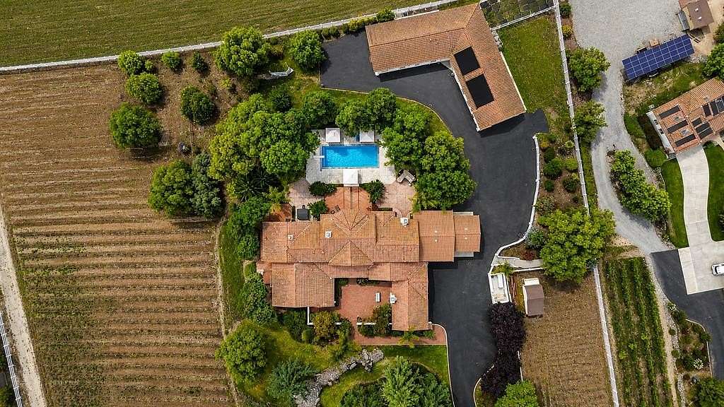 4.72 Acres of Land with Home for Sale in Hollister, California