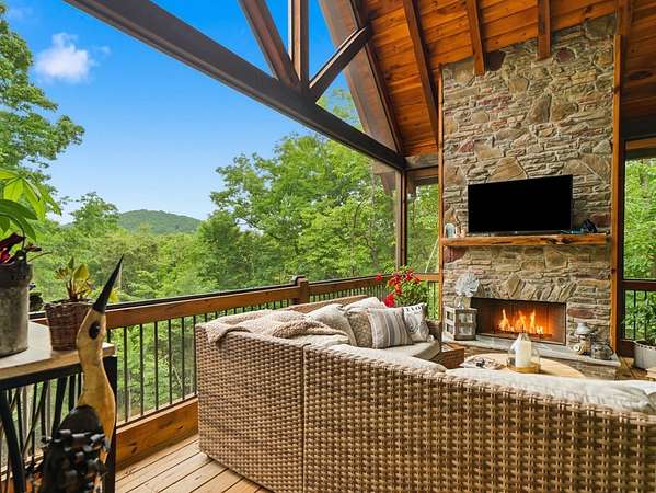 2.37 Acres of Land with Home for Sale in Ellijay, Georgia