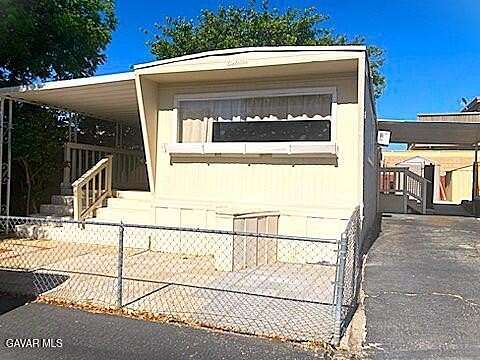 19.8 Acres of Land with Home for Sale in Lancaster, California