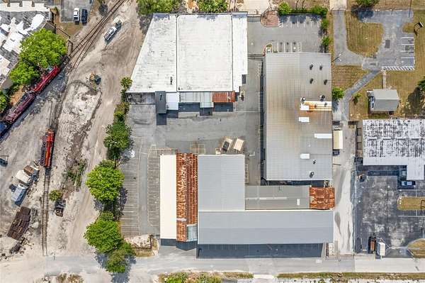 5.5 Acres of Improved Commercial Land for Lease in Ocala, Florida