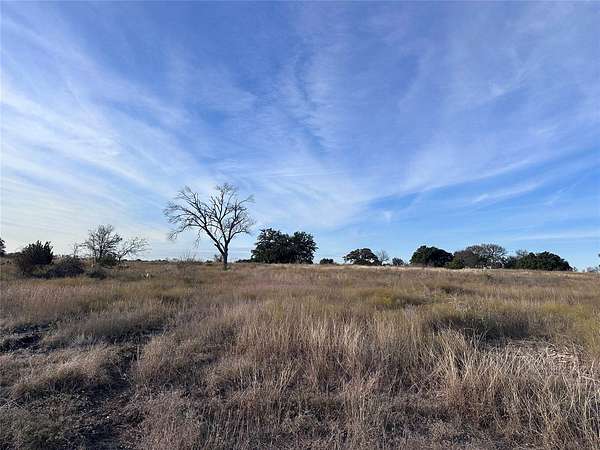 5 Acres of Residential Land for Sale in Oglesby, Texas