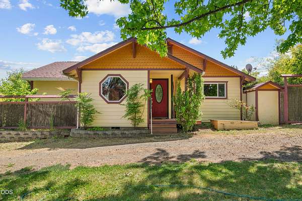 16 Acres of Land with Home for Sale in Talent, Oregon