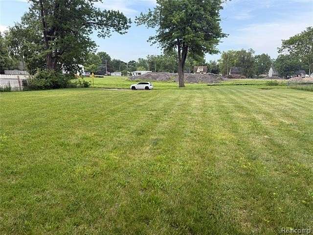 0.29 Acres of Residential Land for Sale in Pontiac, Michigan