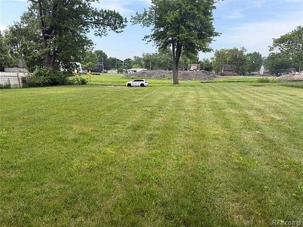 0.29 Acres of Residential Land for Sale in Pontiac, Michigan