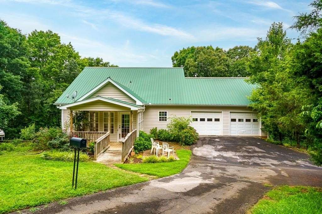 15.3 Acres of Land with Home for Sale in Adairsville, Georgia
