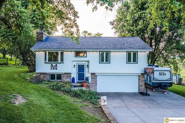 2.1 Acres of Land with Home for Sale in Underwood, Iowa