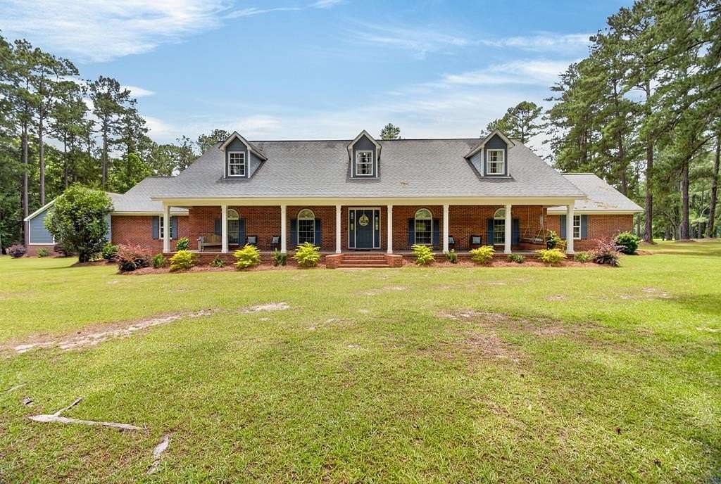 3 Acres of Land with Home for Sale in Ozark, Alabama