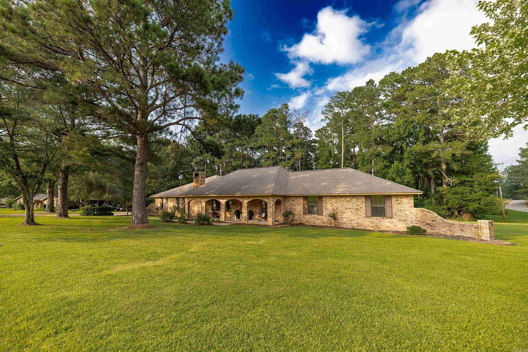 1.5 Acres of Land with Home for Sale in Magnolia, Arkansas