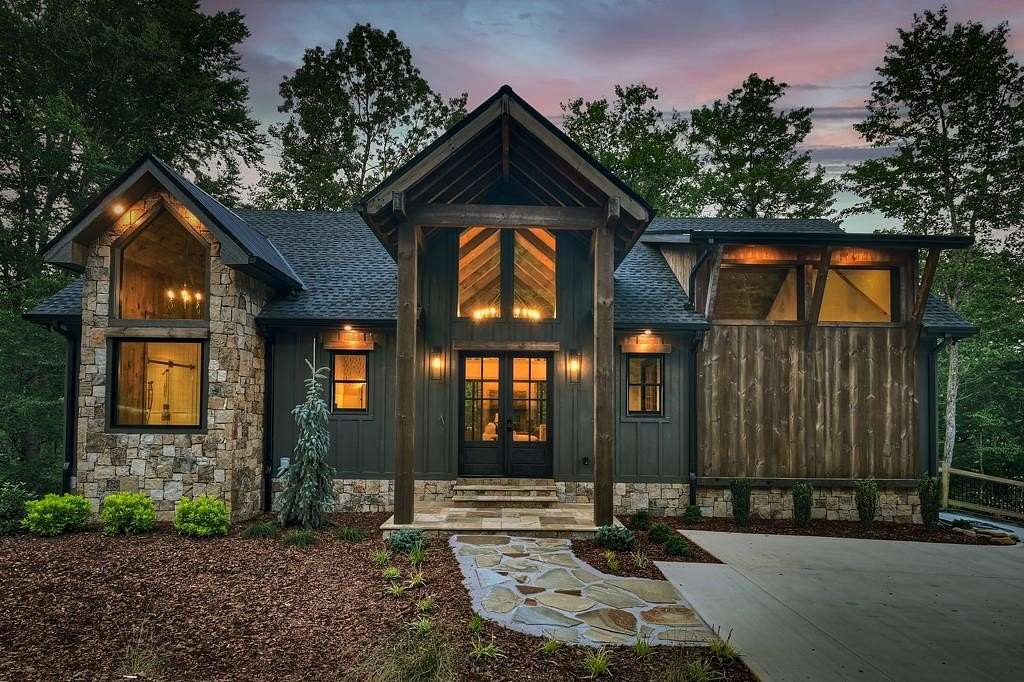1.56 Acres of Land with Home for Sale in Blue Ridge, Georgia