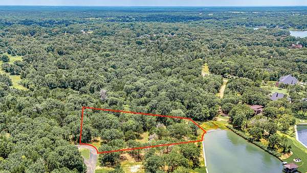 1.32 Acres of Residential Land for Sale in Streetman, Texas