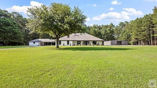 2.28 Acres of Land with Home for Sale in Texarkana, Texas