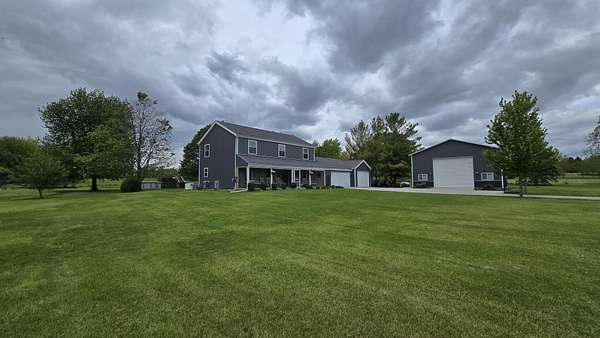 5 Acres of Land with Home for Sale in Frankfort, Illinois