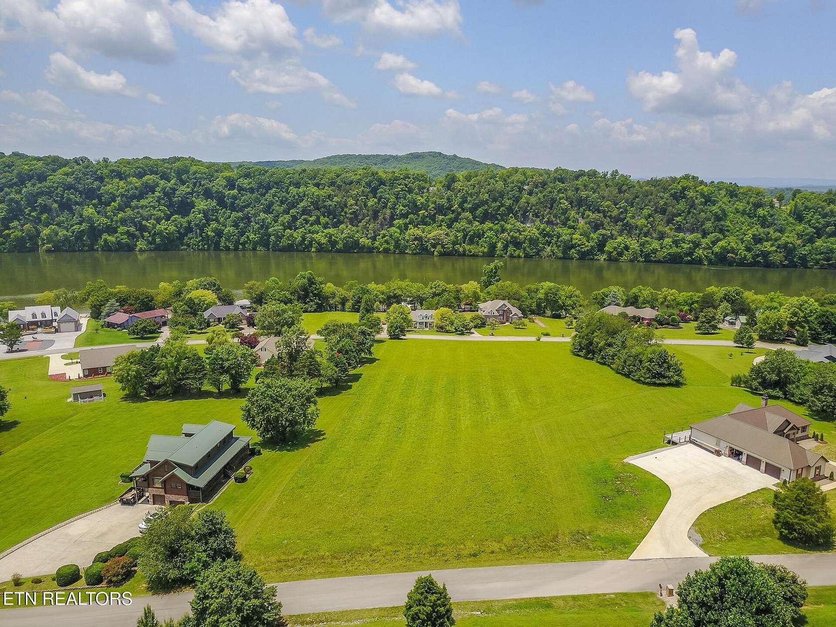 1.24 Acres of Residential Land for Sale in Kingston, Tennessee