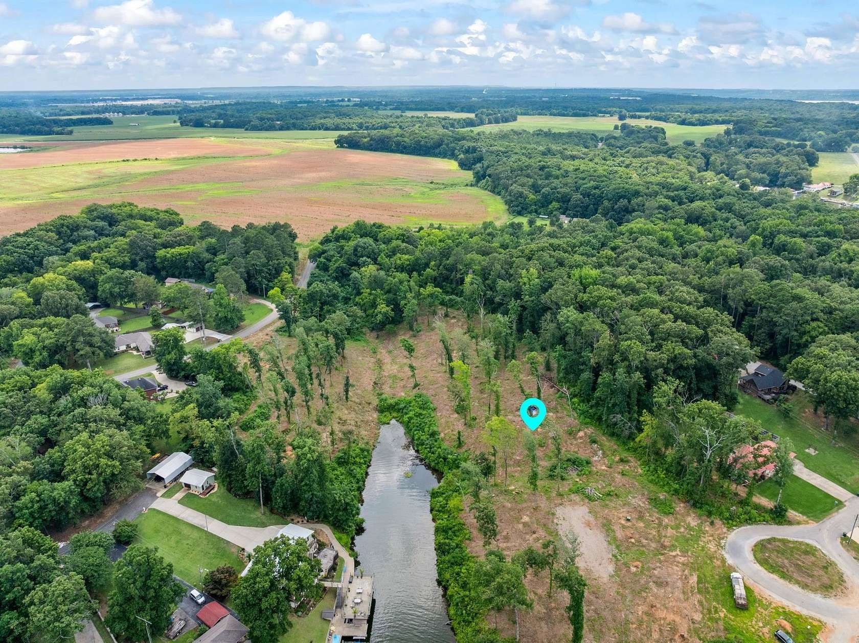 1 Acre of Residential Land for Sale in Muscle Shoals, Alabama