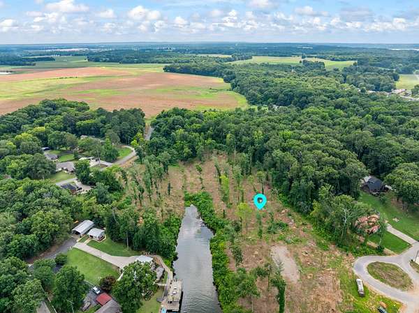 1 Acre of Residential Land for Sale in Muscle Shoals, Alabama