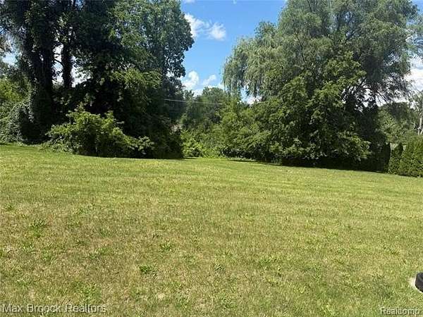 5.76 Acres of Residential Land for Sale in Auburn Hills, Michigan