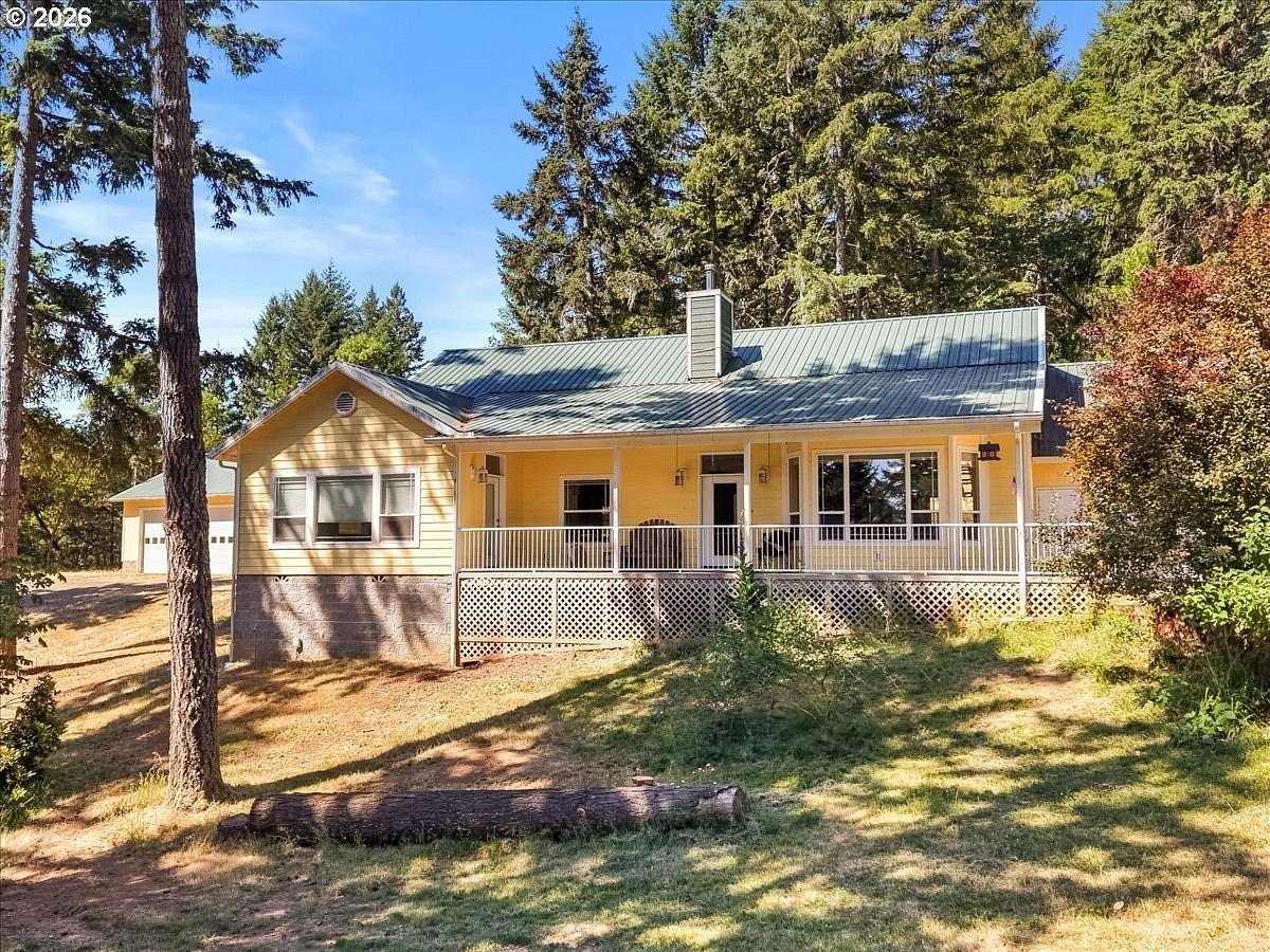 7.1 Acres of Land with Home for Sale in Roseburg, Oregon