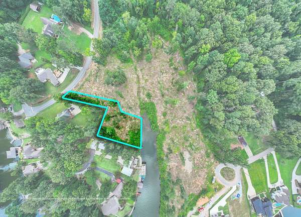 0.87 Acres of Residential Land for Sale in Muscle Shoals, Alabama