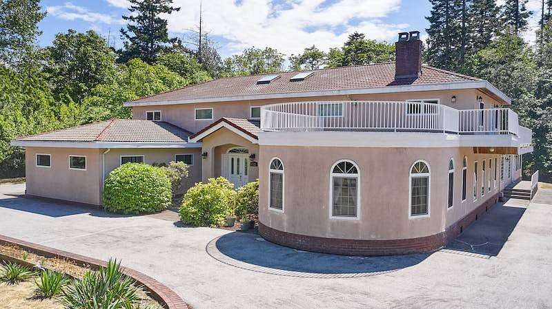 1.56 Acres of Land with Home for Sale in Point Roberts, Washington