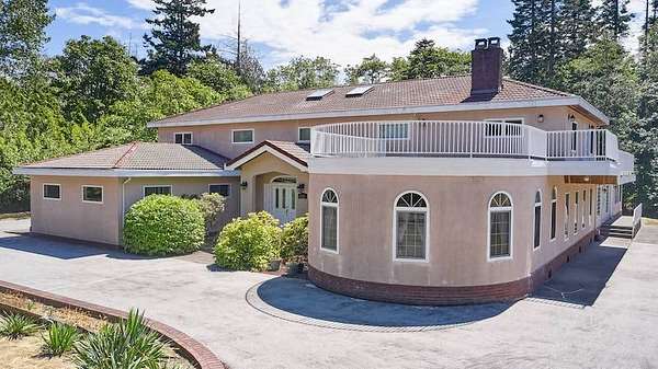 1.56 Acres of Land with Home for Sale in Point Roberts, Washington
