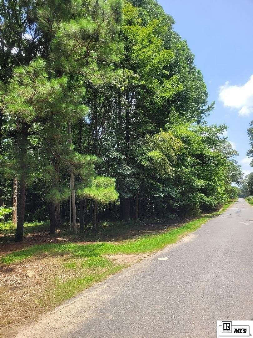 4.6 Acres of Land for Sale in Bastrop, Louisiana