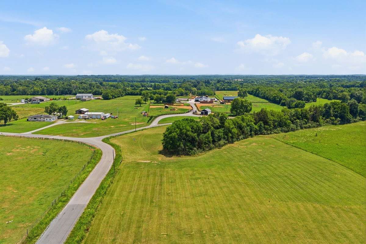 3 Acres of Residential Land for Sale in Chapel Hill, Tennessee