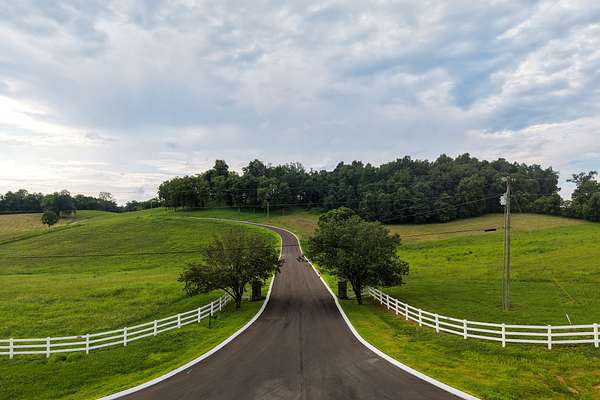 4.14 Acres of Residential Land for Sale in Wartrace, Tennessee