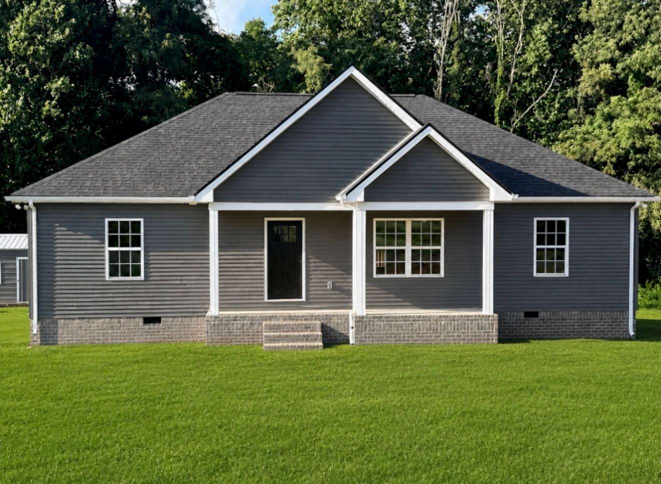 1.78 Acres of Land with Home for Sale in Lafayette, Tennessee