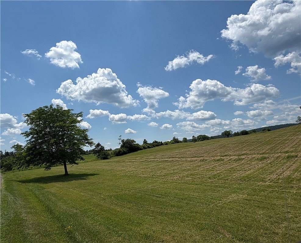 5 Acres of Residential Land for Sale in Horseheads, New York