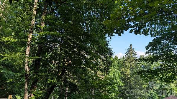 1.1 Acres of Residential Land for Sale in Waynesville, North Carolina
