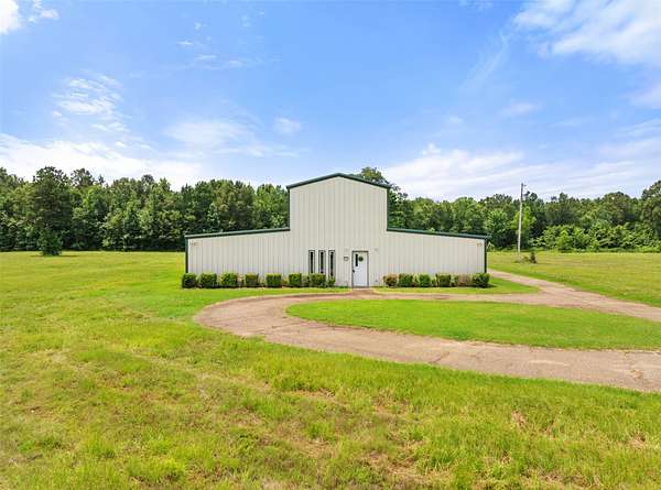 13 Acres of Land with Home for Sale in Pittsburg, Texas