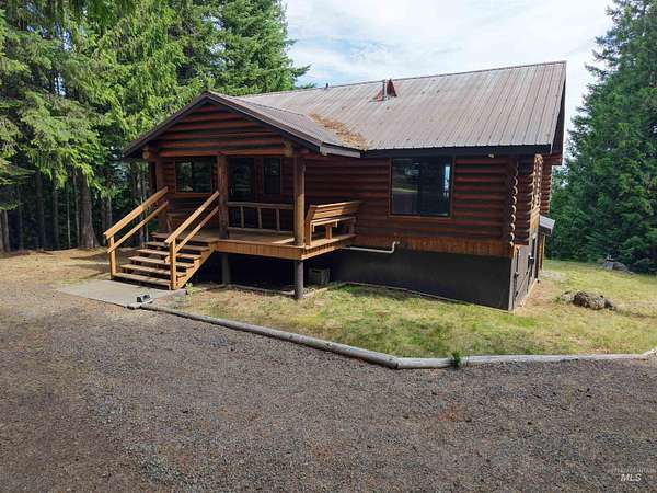 5 Acres of Land with Home for Sale in Lenore, Idaho