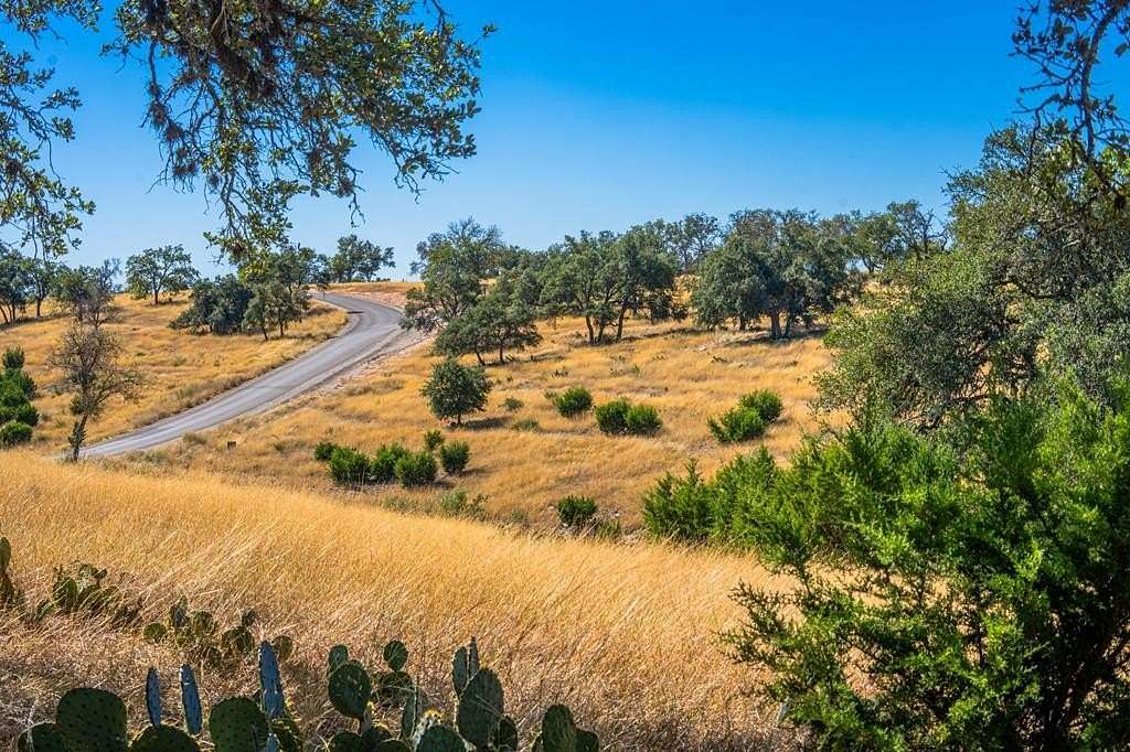 5.18 Acres of Residential Land for Sale in Kerrville, Texas
