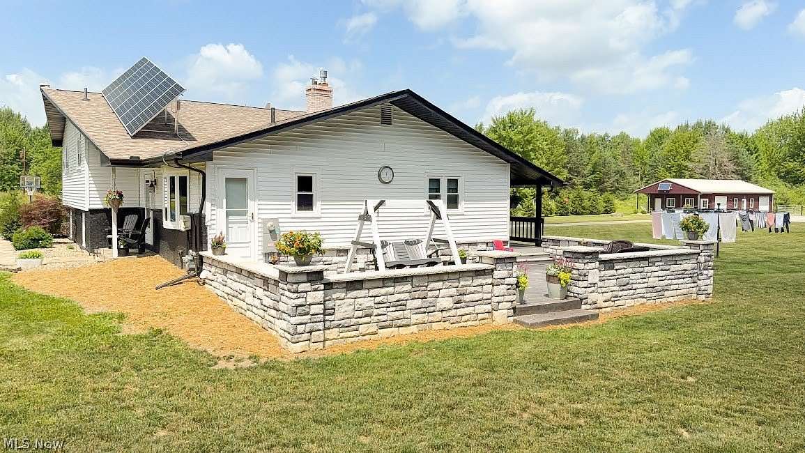 20.7 Acres of Land with Home for Sale in Bristolville, Ohio