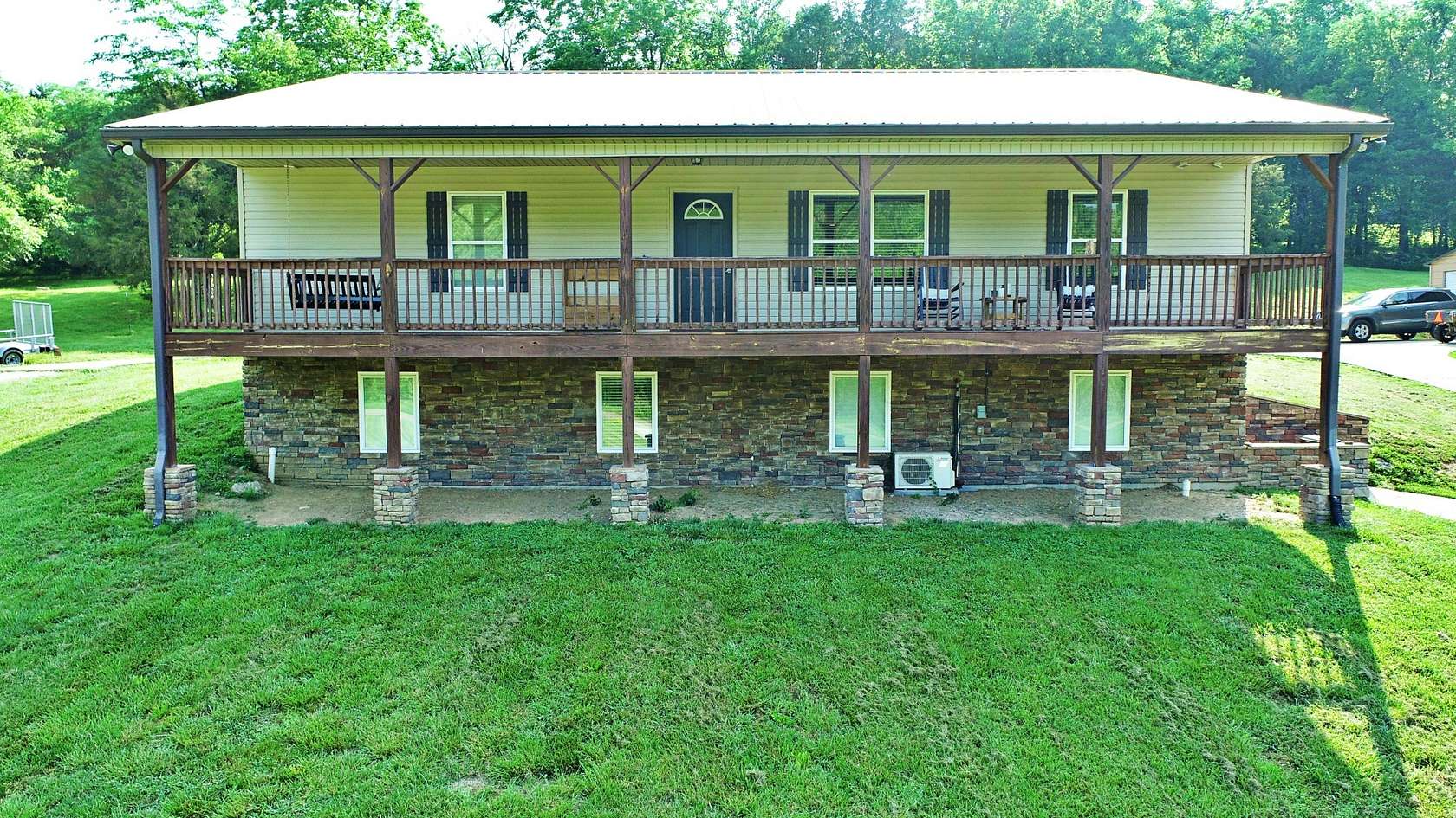 6.83 Acres of Land with Home for Sale in Hartsville, Tennessee
