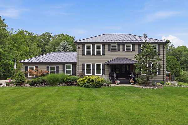 5.5 Acres of Land with Home for Sale in Mansfield, Ohio