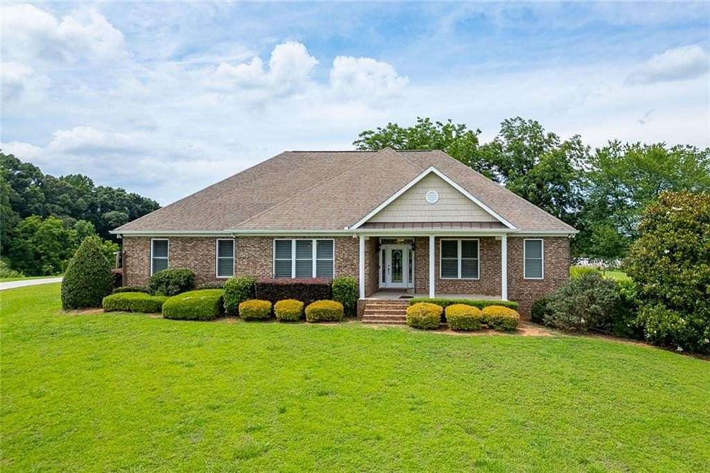 66.3 Acres of Improved Agricultural Land for Sale in Talmo, Georgia