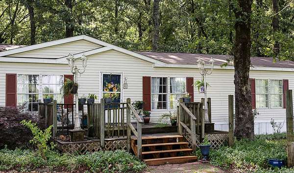 6 Acres of Land with Home for Sale in Ward, Arkansas