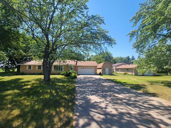 2.5 Acres of Land with Home for Sale in St. Cloud, Minnesota